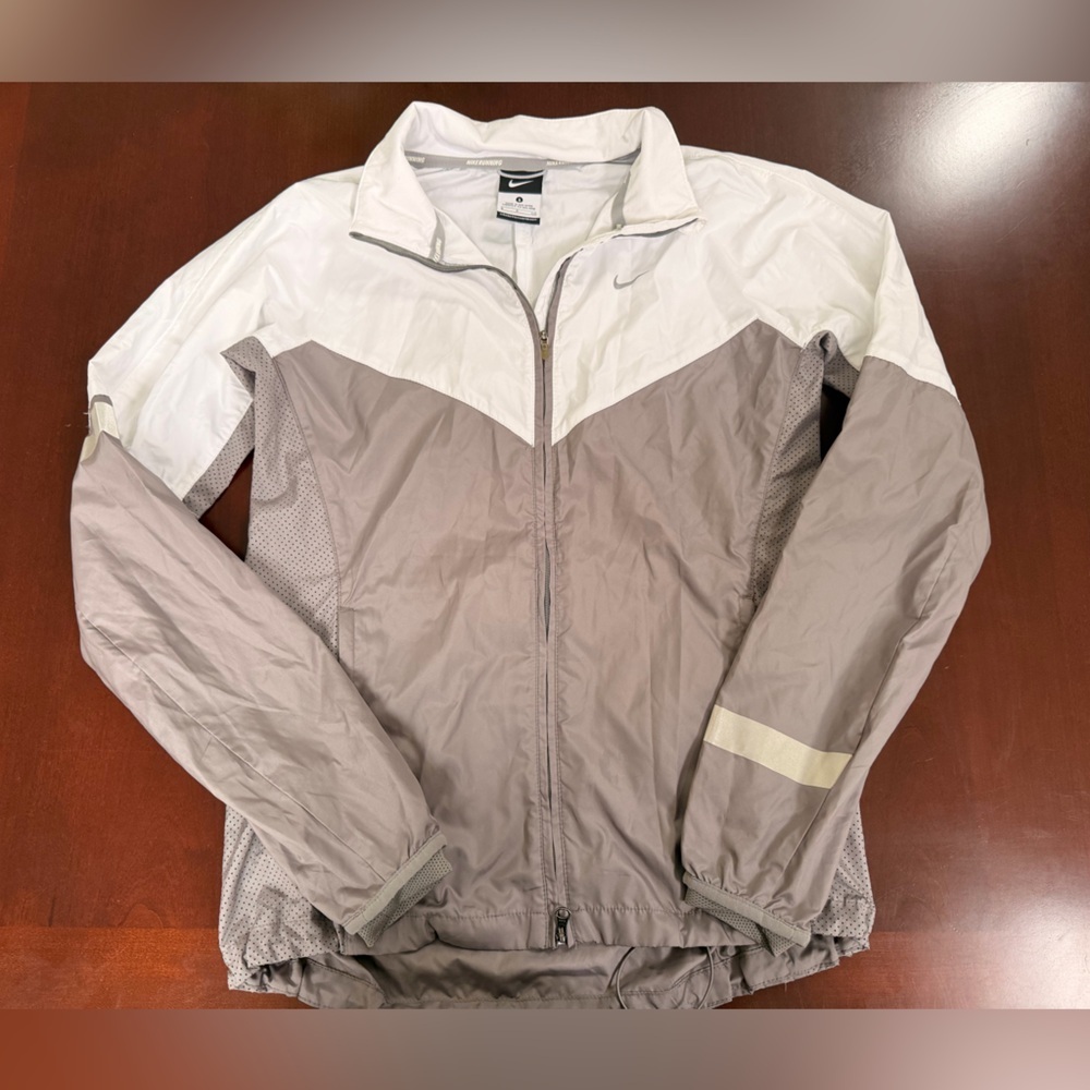 Nike Women's White and Taupe Lightweight Two-Tone Running Jacket